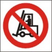 Запрещается движение средств напольногол транспорта